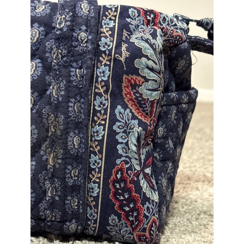 Vera Bradley Quilted Cotton Cosmetic Bag Navy Blue Paisley Travel Toiletry Pouch - Picture 2 of 9